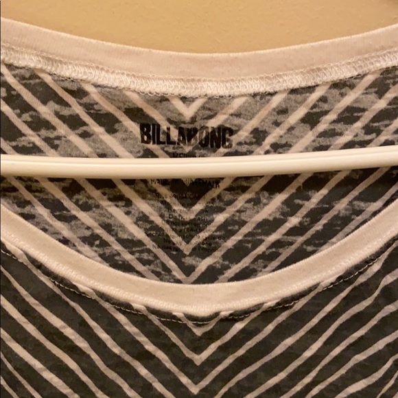 Great condition Billabong shirt - Picture 2 of 3